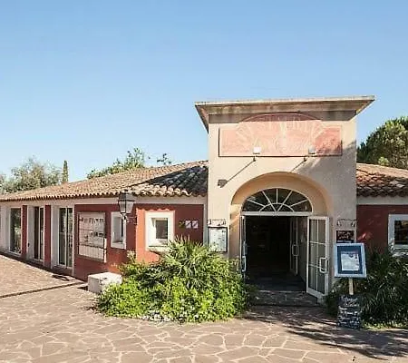 Les Bastides 30281 بيت للعطل غريمو