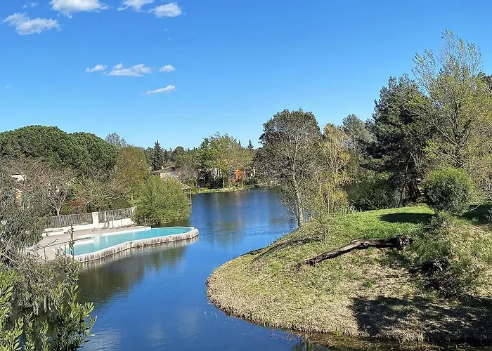 Les Bastides 30281 Grimaud